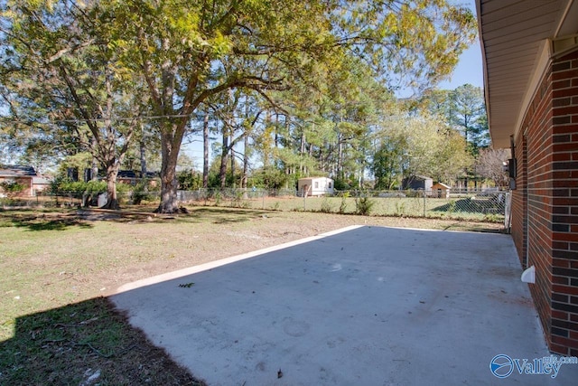 view of yard featuring a patio