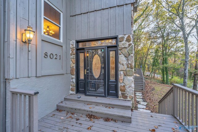 view of entrance to property