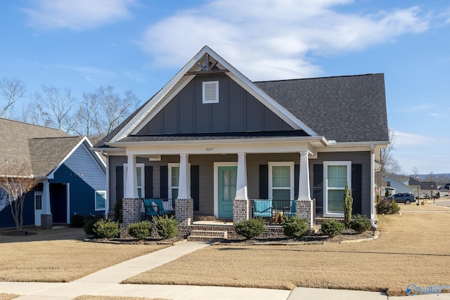 craftsman house featuring covered porch