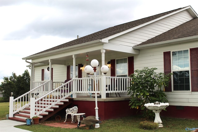 view of front of house featuring a porch