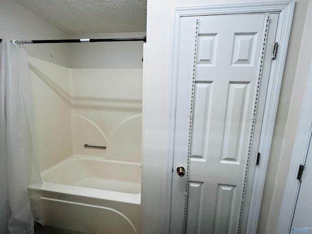 781 Lloyd Rd, Wellington, AL 36279 - full bath with shower / tub combo