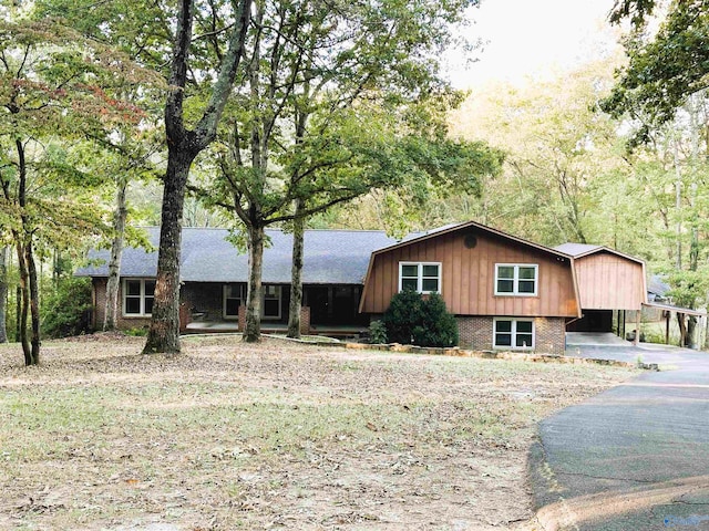 view of front of house with a carport