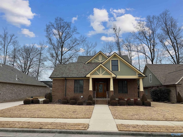 craftsman inspired home featuring a porch