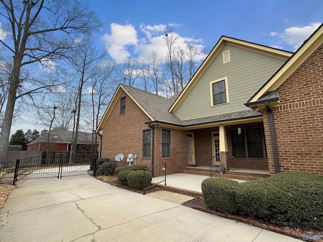 view of front of property