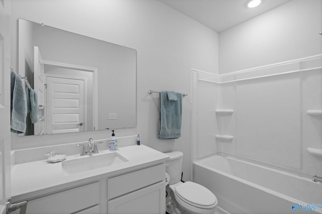 302 Shangrila Way, Meridianville, AL 35759 - bathroom with toilet, vanity, and shower / bathtub combination