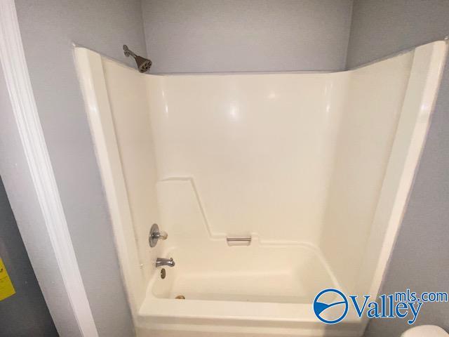 2940 Hood Rd SW Unit I, Huntsville, AL 35805 - full bathroom with shower / bathtub combination