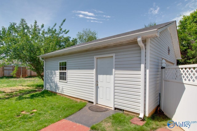 view of outbuilding with an outbuilding