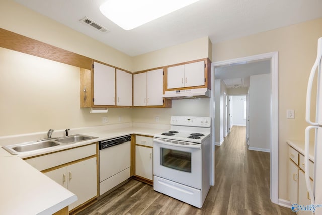 104 Sycamore Pl, Athens, AL 35611 - kitchen featuring white appliances, a sink, under cabinet range hood, dark wood-style floors, and light countertops