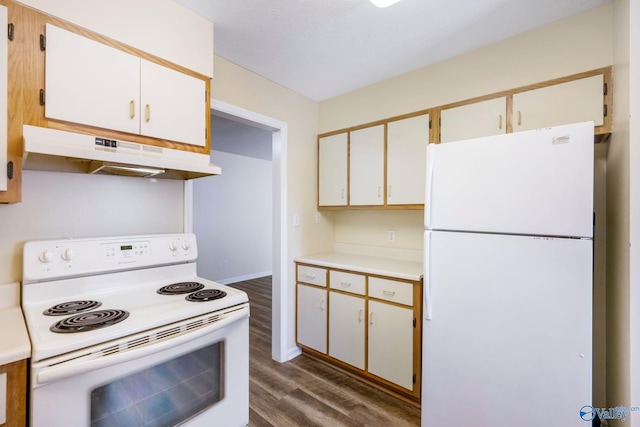 104 Sycamore Pl, Athens, AL 35611 - kitchen featuring white appliances, under cabinet range hood, dark wood-style flooring, light countertops, and baseboards
