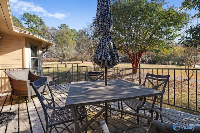12501 S Shawdee Rd SE, Huntsville, AL 35803 - deck with outdoor dining space
