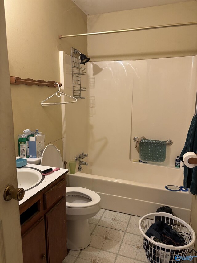 135 Willoughby Dr, New Hope, AL 35760 - bathroom with  shower combination, toilet, and vanity