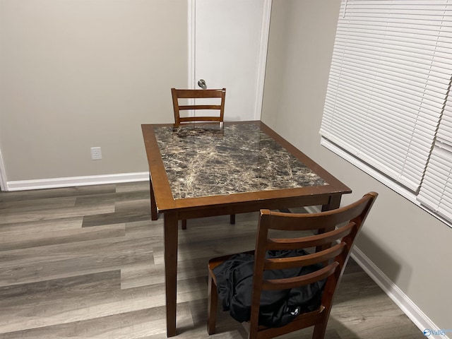 4503 Kenwood Dr, Huntsville, AL 35810 - dining space featuring wood finished floors and baseboards