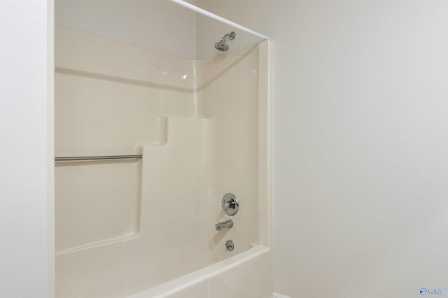 bathroom featuring shower / bath combination