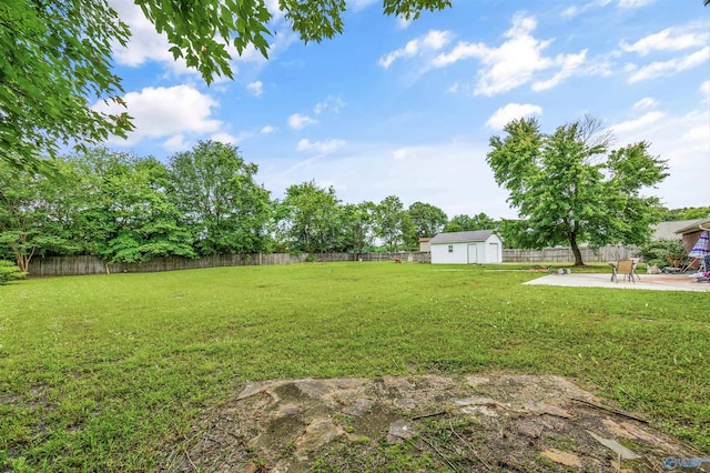 20729 Colonial Dr, Athens, AL 35614 - view of yard with a patio area