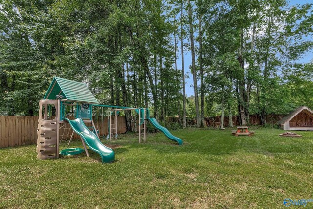 133 Raccoon Trce, Huntsville, AL 35806 - view of jungle gym featuring a fenced backyard