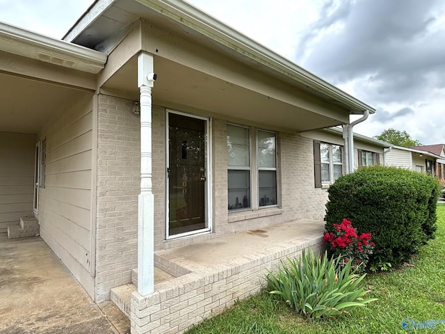 1300 7th Ave, Athens, AL 35611 - entrance to property with brick siding