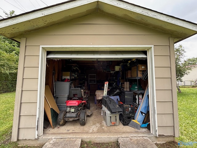 1300 7th Ave, Athens, AL 35611 - view of garage
