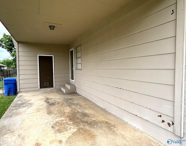 1300 7th Ave, Athens, AL 35611 - entrance to property featuring a patio