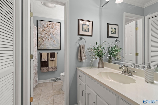 full bath featuring visible vents, toilet, crown molding, and a closet