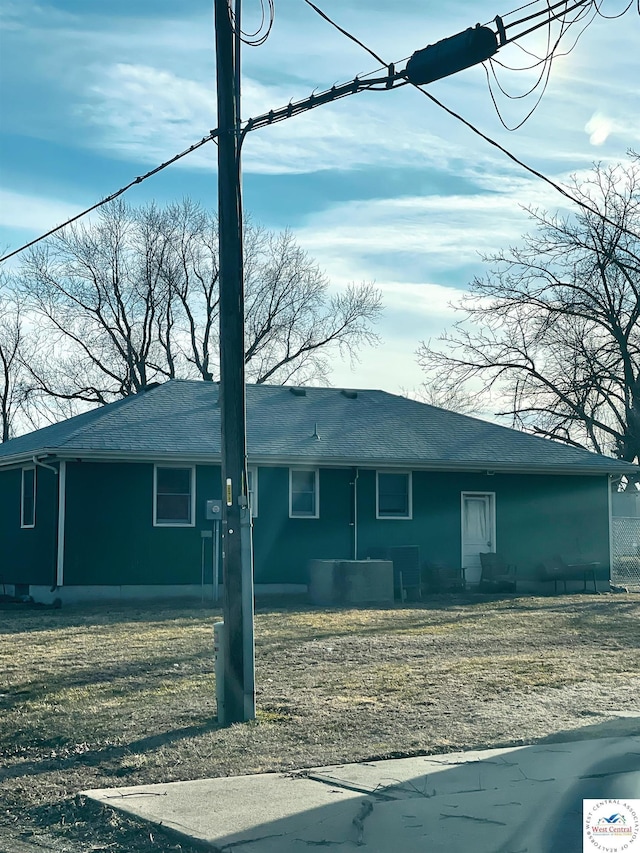 view of property exterior