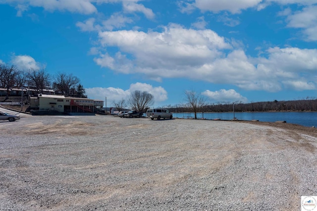 view of yard featuring a water view