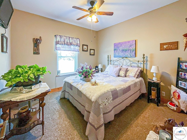 bedroom featuring a ceiling fan