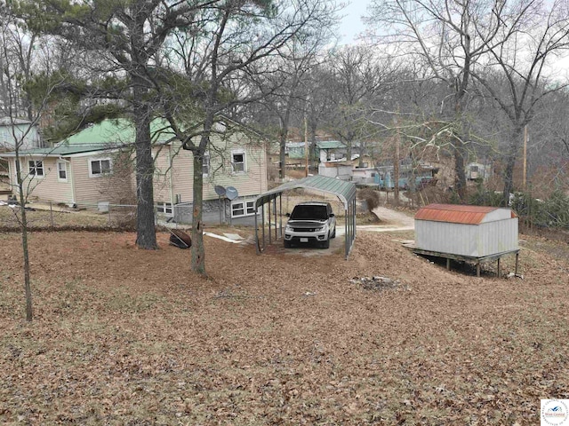 view of yard featuring a carport