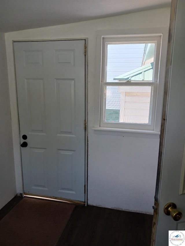 501 S Oak St, Versailles, MO 65084 - doorway with dark wood finished floors