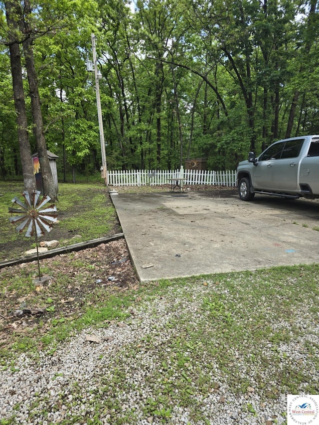 27349 Karrs Ave, Warsaw, MO 65355 - view of yard featuring fence