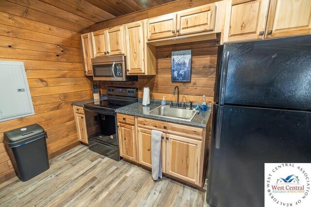 000 SE J Hwy, Collins, MO 64738