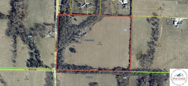386 SE 1151st Rd, Clinton, MO 64735 - view of grassy yard with an outdoor structure