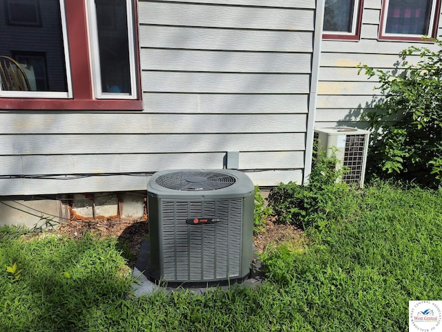 304 E Benton St, Windsor, MO 65360 - photo 4
