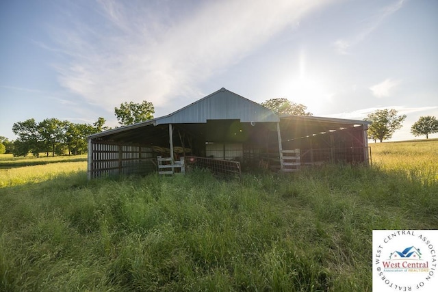 662 W 6th St, Schell City, MO 64783 - view of pole building