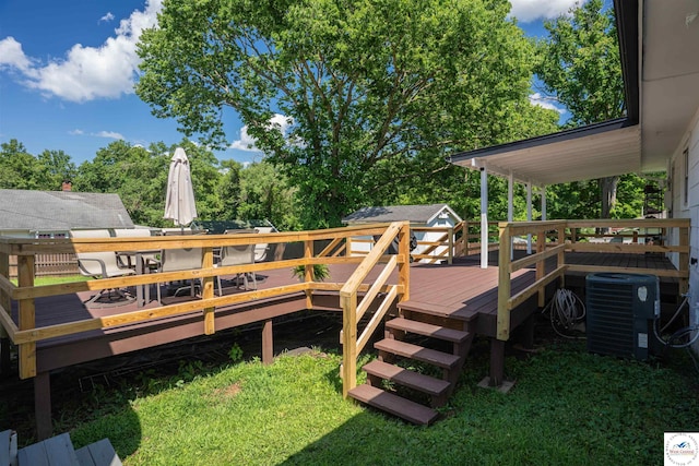 416 W Osage St, Warsaw, MO 65355 - view of wooden terrace