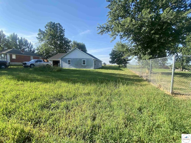 618 Burbank St, Appleton City, MO 64724 - photo 1