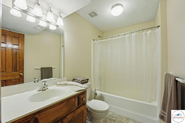 1515 NW Primrose Ln, Blue Springs, MO 64015 - bathroom featuring vanity, toilet, a textured ceiling, and shower / tub combo with curtain