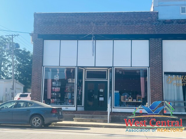 104 E Main St, Cole Camp, MO 65325 - exterior space