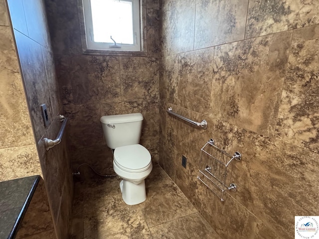 bathroom featuring toilet