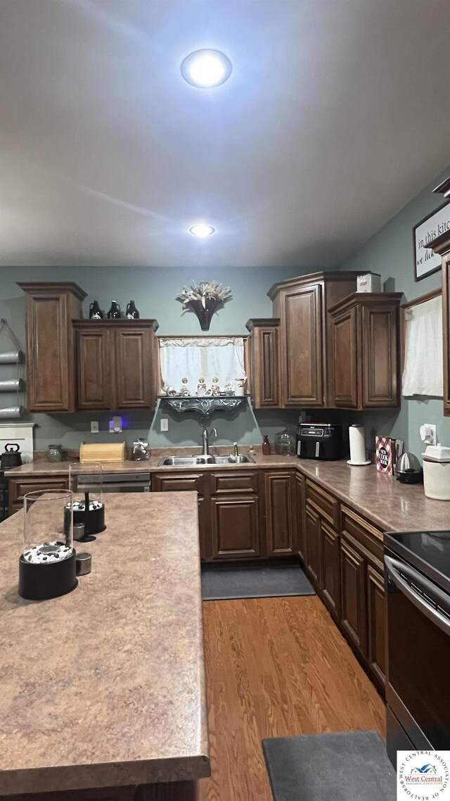 902 Peach St, Cole Camp, MO 65325 - photo 11