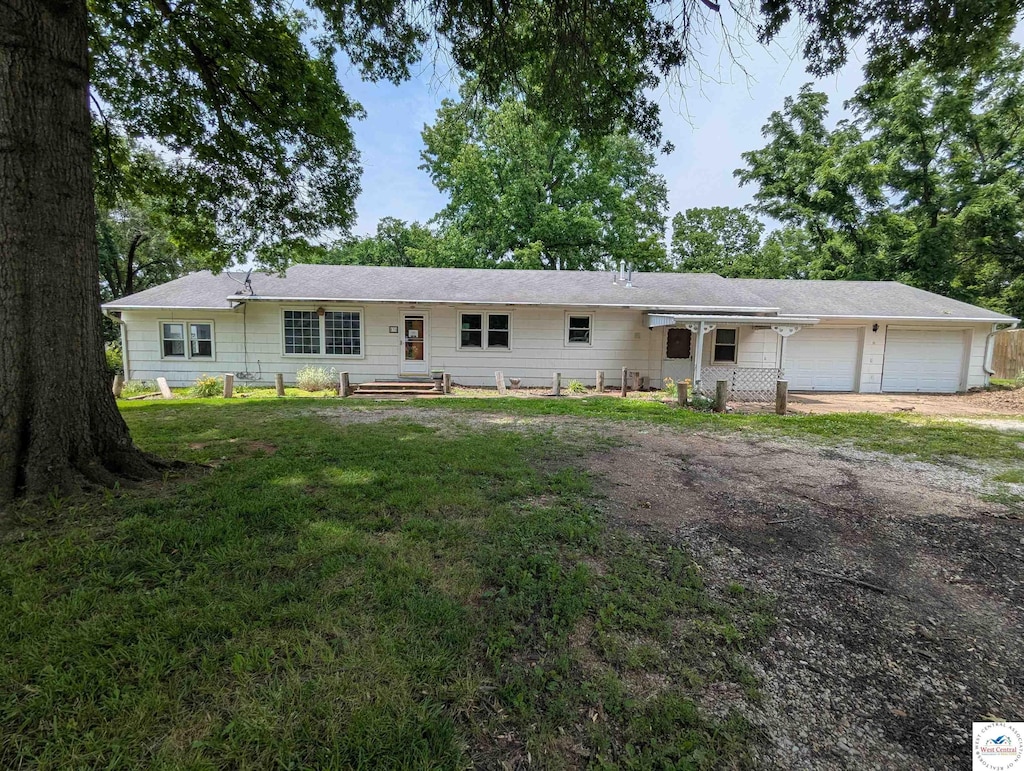 835 Illinois St, Warsaw, MO 65355 - photo 1