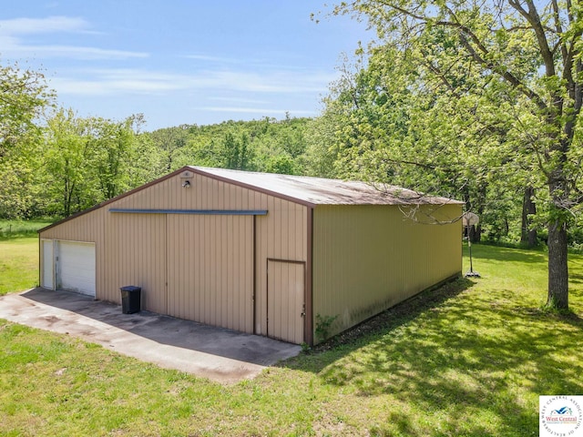 20390 Kindle Rd, Warsaw, MO 65355 - view of outdoor structure with an outdoor structure and a view of trees