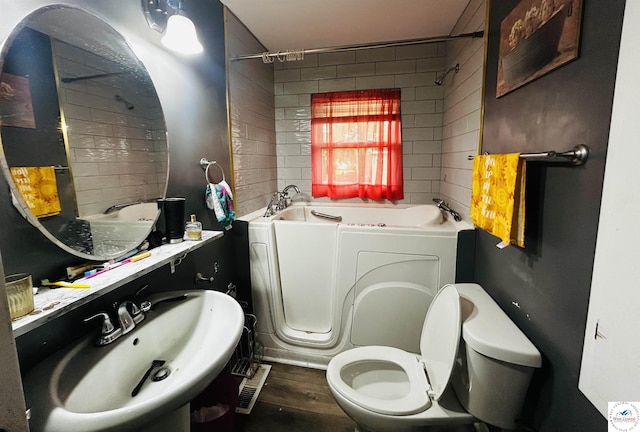106 W Fairview St, Clinton, MO 64735 - full bath featuring toilet, a sink, washer and clothes dryer, and shower / bathtub combination