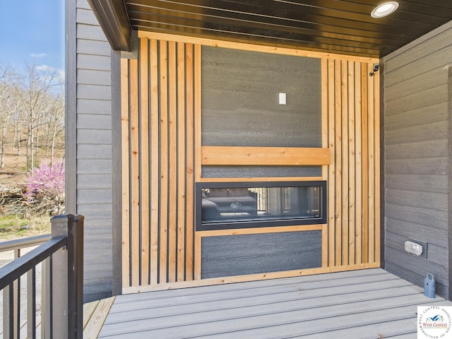 100 Mayerling Dr, Laurie, MO 65037 - view of deck