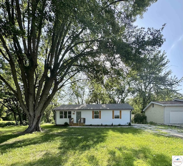 208 S Race St, Leeton, MO 64761 - photo 3