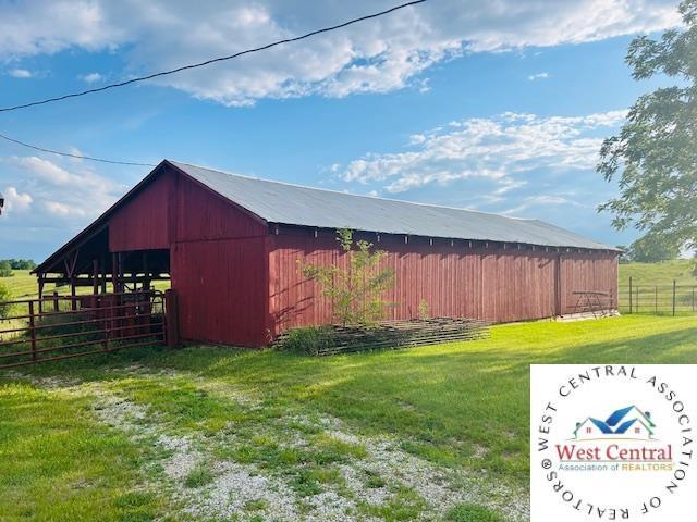 45869 E Hwy, Milan, MO 63556 - view of pole building