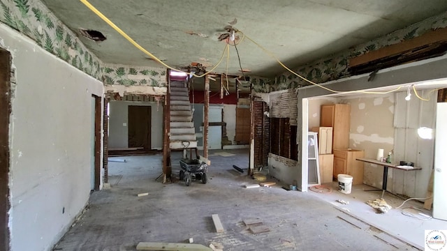 207 S Olive St, Calhoun, MO 65323 - interior space