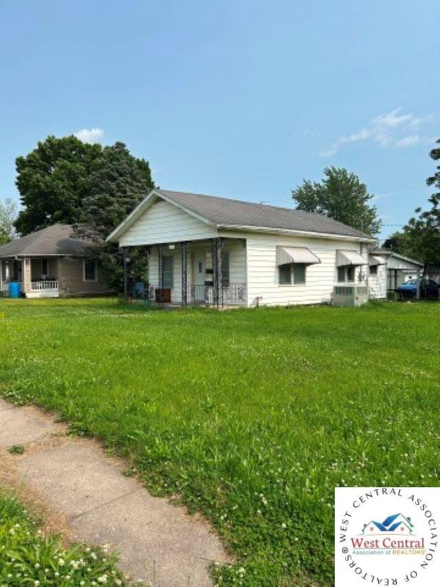 2304 E Broadway Ave, Sedalia, MO 65301 - photo 1