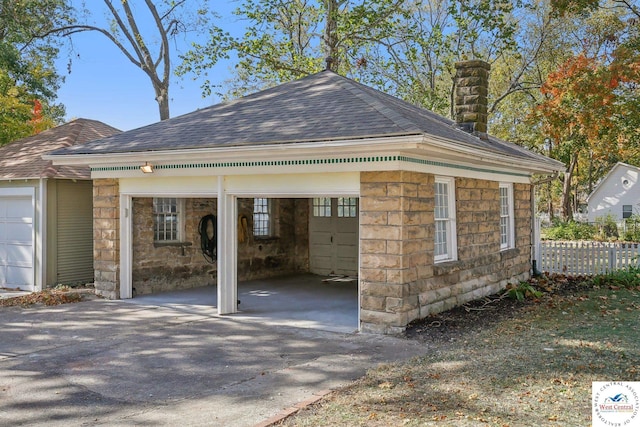503 S 2nd St, Clinton, MO 64735 - view of garage