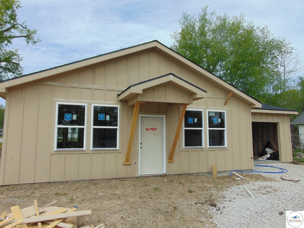 view of front of property featuring board and batten siding