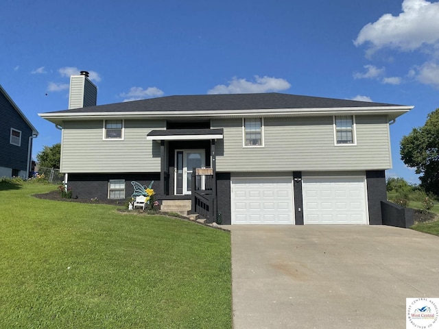 604 Angus Ln, Knob Noster, MO 65336 - photo 1